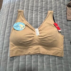Spanx reversible bra size 3x. Tan and black. New with tags.